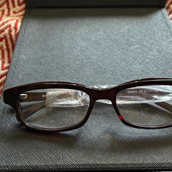 Empowered high-end prescription glasses frames - Picture 3 of 4